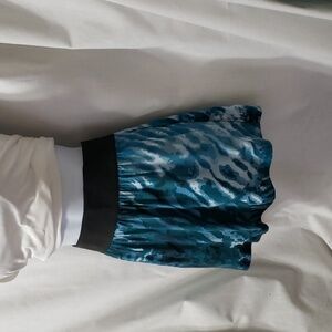 21. Teals, White & Gray with a Black Elastic Waist, Short Skirt. Size M.